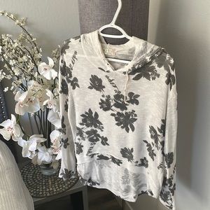 High low, loose fit, light weight sweater